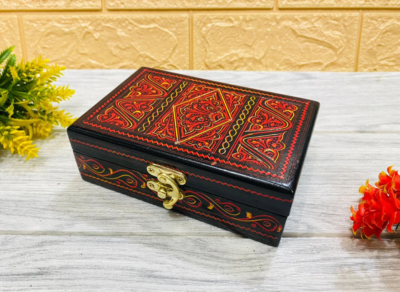 Small Laquer Art Mini Jewelry Box -  Red I Lauqer art Craft Decorative Accent I handpainted handcrafted I Sheesham Wood ( RoseWood) I Pakistani Artisan Design